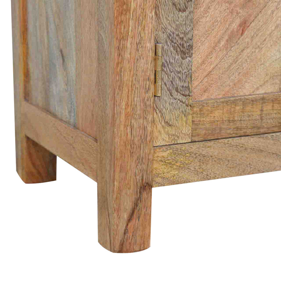 in007 2 door cabinet with 1 drawer