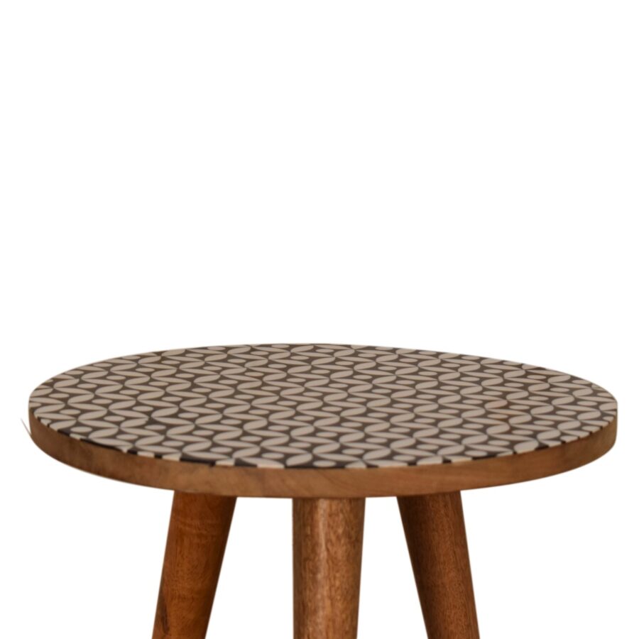 in1588 diamond print end table